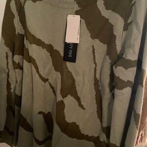 Camouflage Patterned Women Top